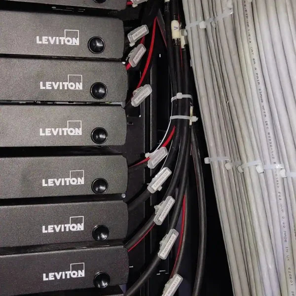 آرایش کابل شبکه در رک شبکه